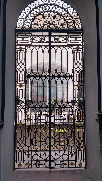 Leonora Hostal Puebla Buitenkant foto