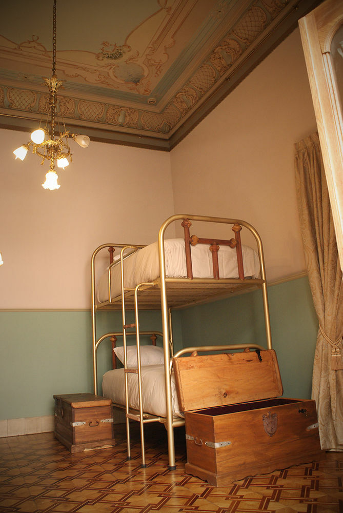 Leonora Hostal Puebla Buitenkant foto
